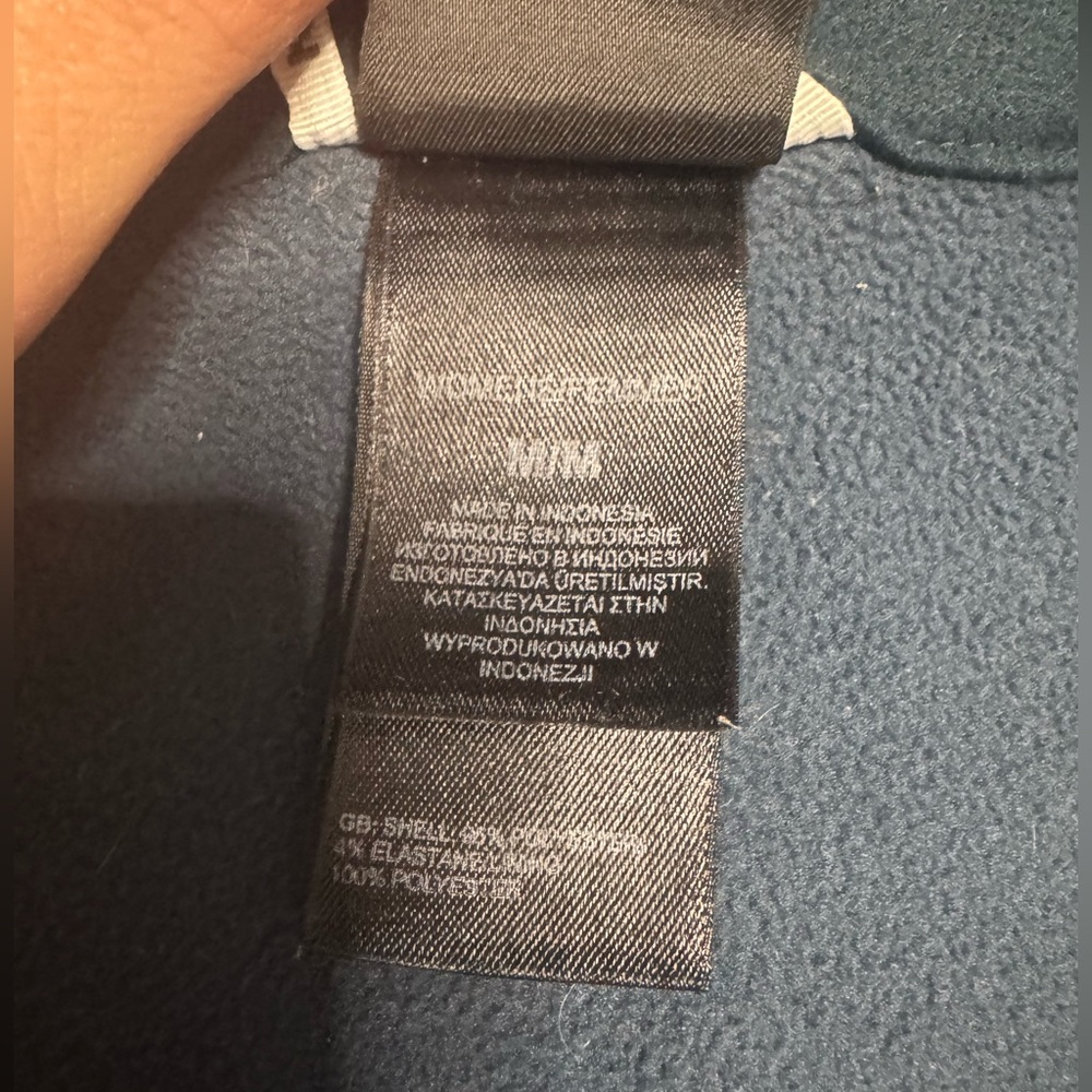 North Face Lightweight Winter Jacket - image 7